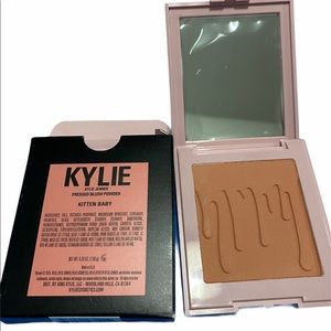Kylie Jenner blush